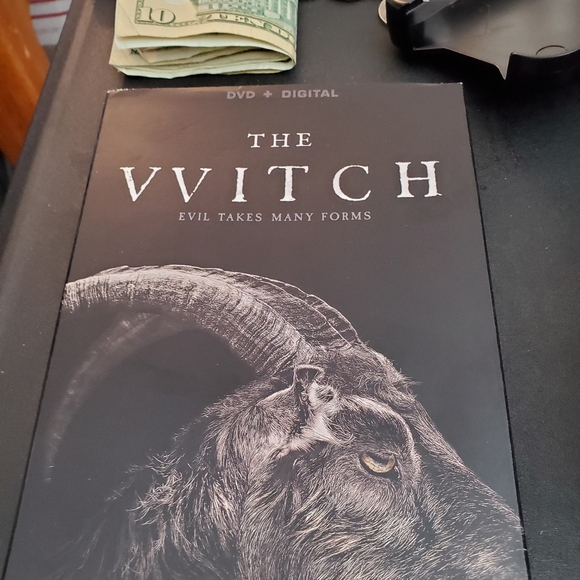 4 different GENTLY used Horror DVDs - Picture 7 of 8